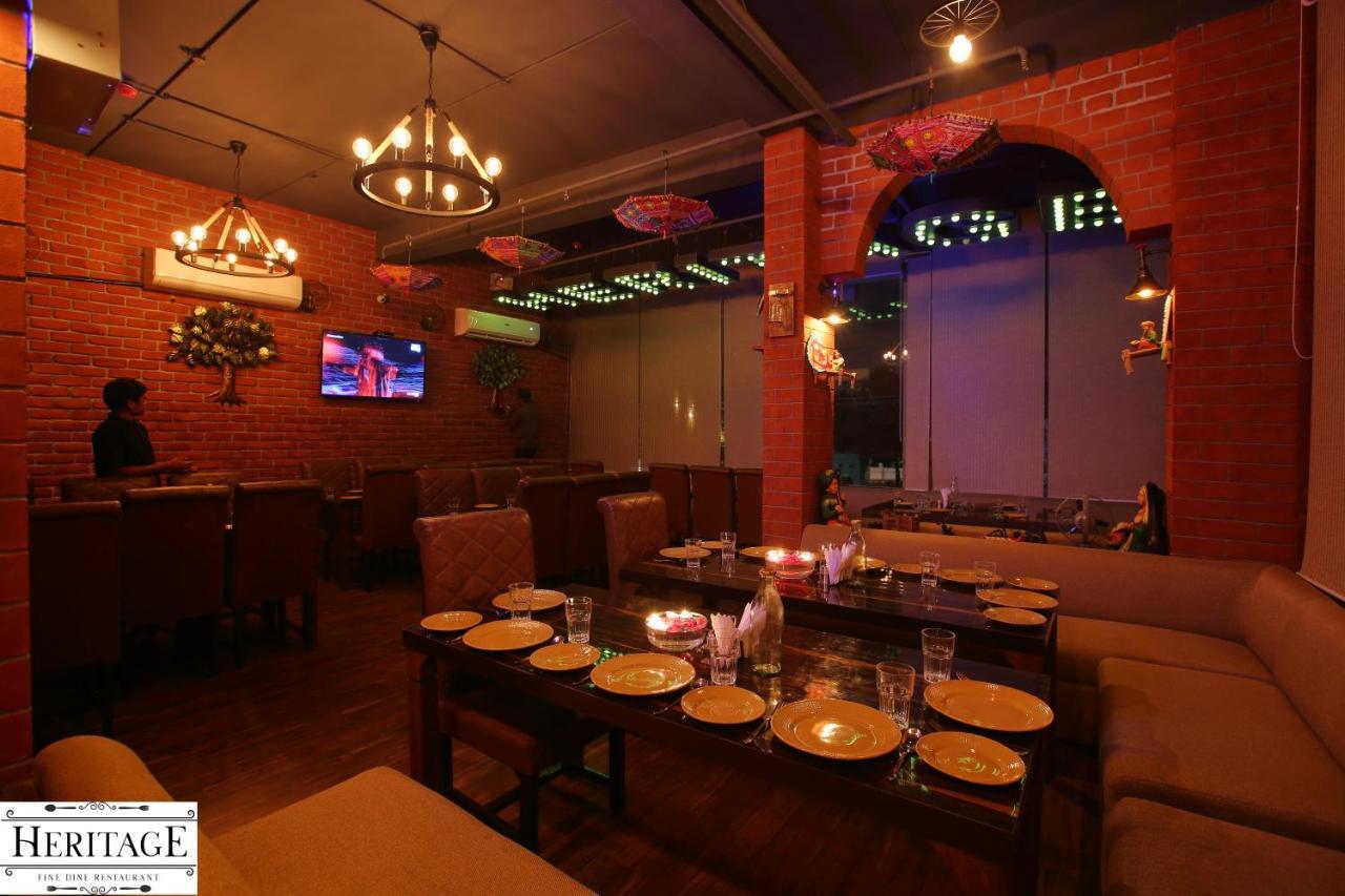 Red Inn 구르가온 외부 사진